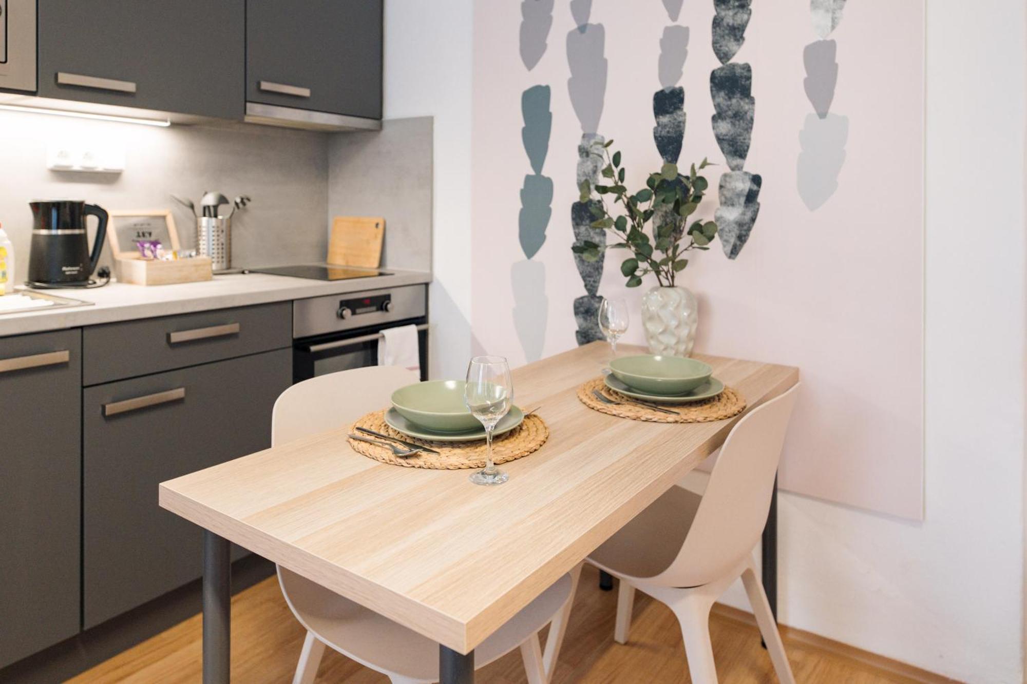 7 Nights Apartments Dominikanske N. Brno Zewnętrze zdjęcie